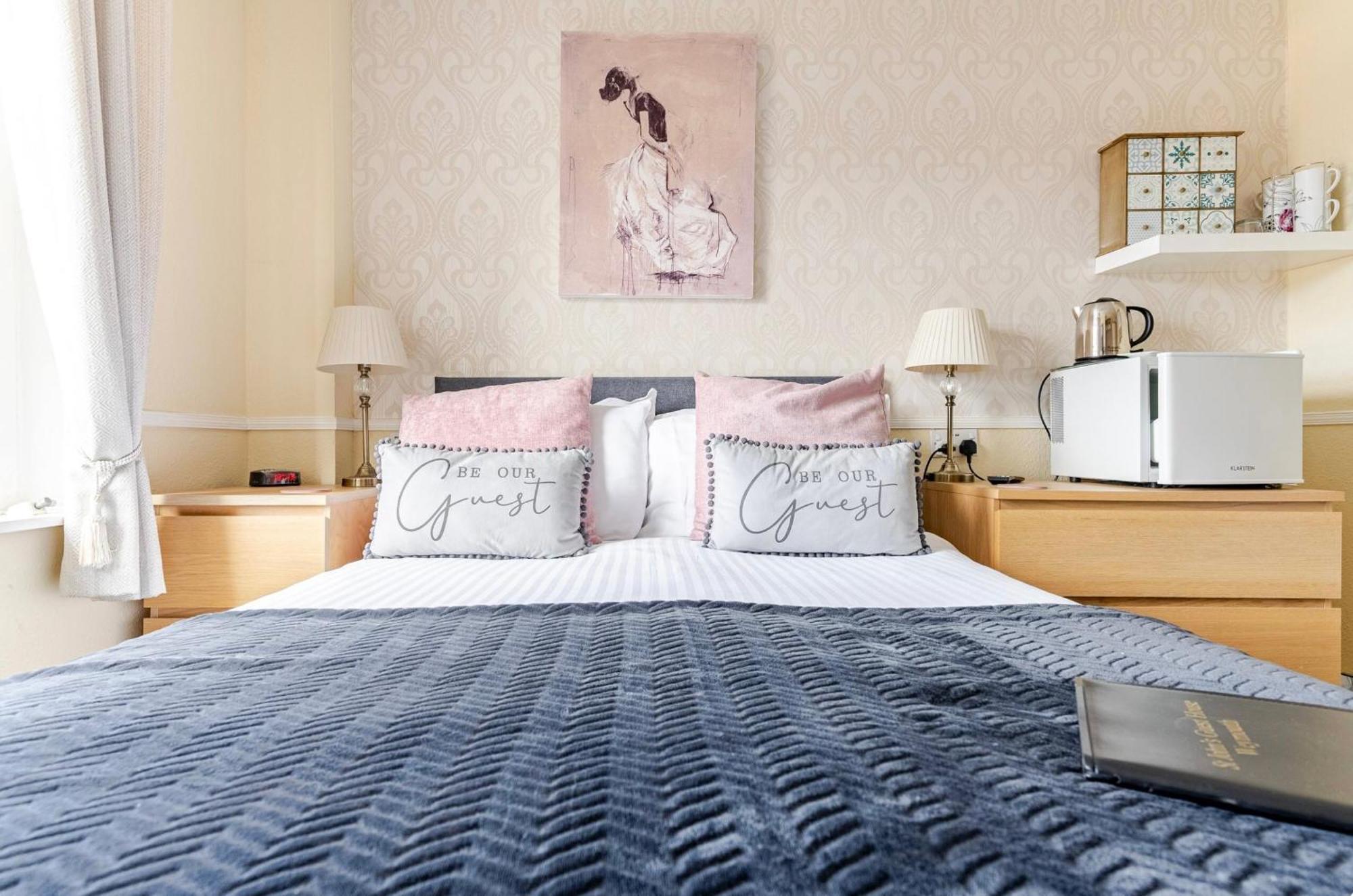 St John'S Guest House 웨이머스만 외부 사진